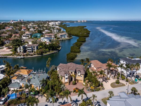 South Longboat Key Luxury Four Bedroom Waterfront Vacation Home- Pure Luxury