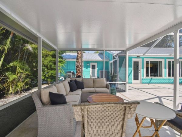 Exquisite Three Bedroom Vacation Rental Home in Sarasota
