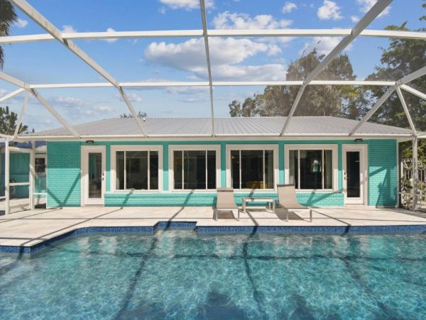 Exquisite Three Bedroom Vacation Rental Home in Sarasota