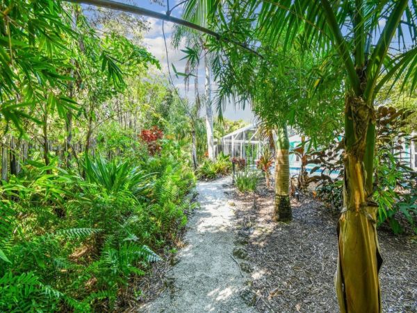 Exquisite Three Bedroom Vacation Rental Home in Sarasota
