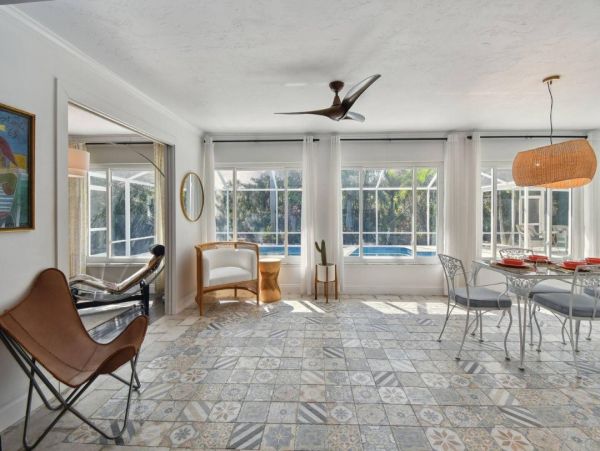 Exquisite Three Bedroom Vacation Rental Home in Sarasota