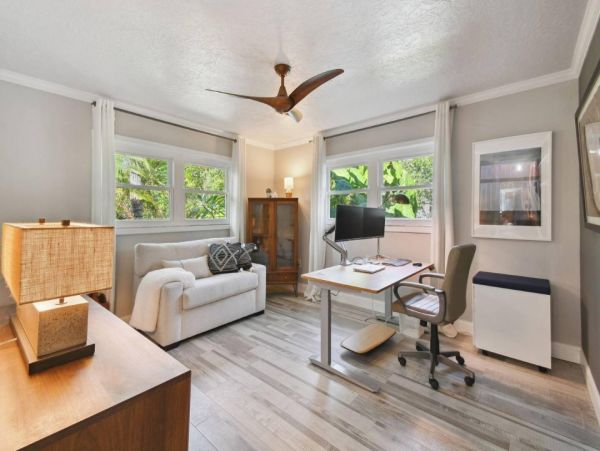 Exquisite Three Bedroom Vacation Rental Home in Sarasota