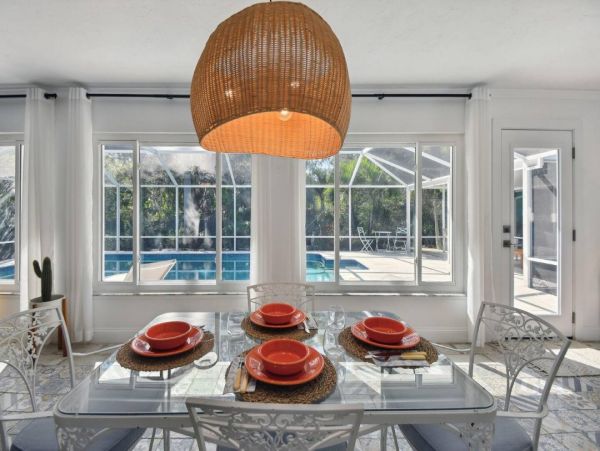 Exquisite Three Bedroom Vacation Rental Home in Sarasota