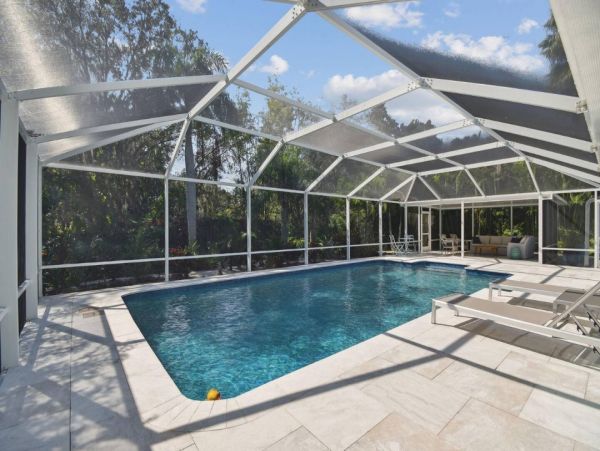 Exquisite Three Bedroom Vacation Rental Home in Sarasota