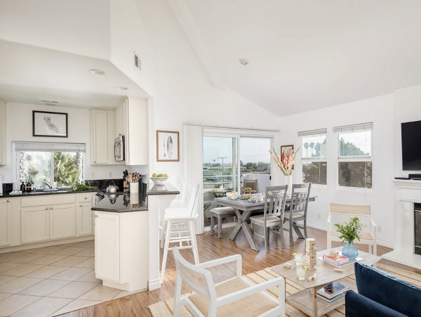 Pacific Beach 9 Bedroom Rental Residence