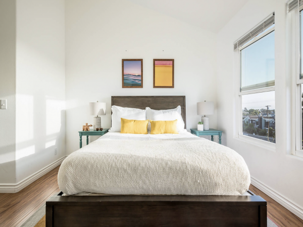 Pacific Beach 9 Bedroom Rental Residence