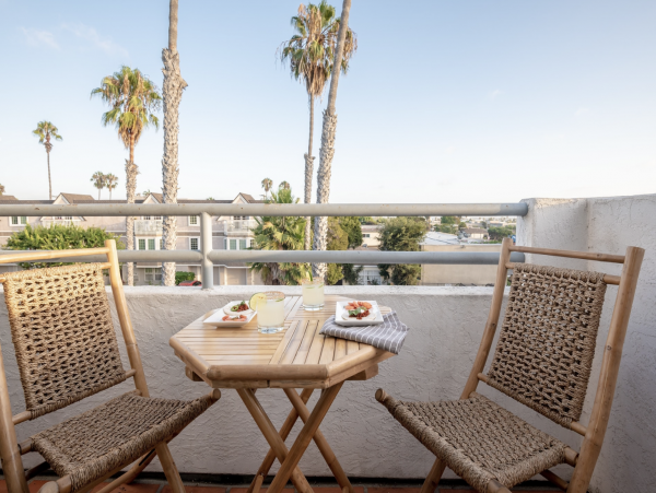 Pacific Beach 9 Bedroom Rental Residence