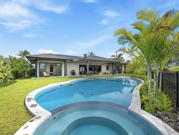 Kohala Coast Luxury Vacation Villa Walk to Beach