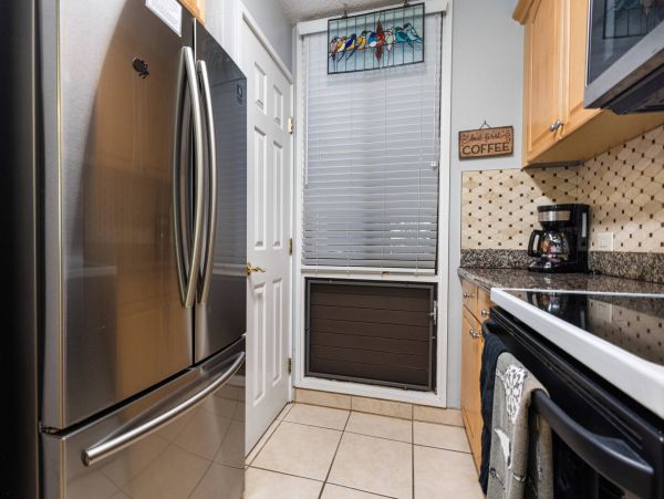 Maui Tropical Paradise Retreat: Ground-Floor Condo with Resort Amenities & Beach Access