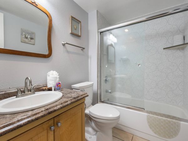 Maui Tropical Paradise Retreat: Ground-Floor Condo with Resort Amenities & Beach Access