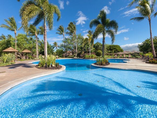 Luxury Hawaiian Retreat: Spacious, Upscale Home on Big Island