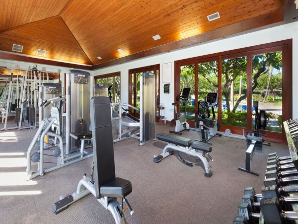 Luxury Hawaiian Retreat: Spacious, Upscale Home on Big Island