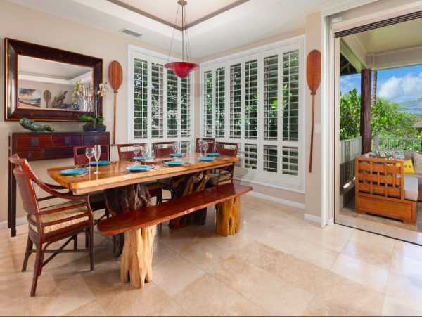 Luxury Hawaiian Retreat: Spacious, Upscale Home on Big Island