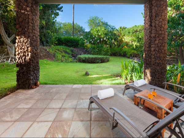 Luxury Hawaiian Retreat: Spacious, Upscale Home on Big Island