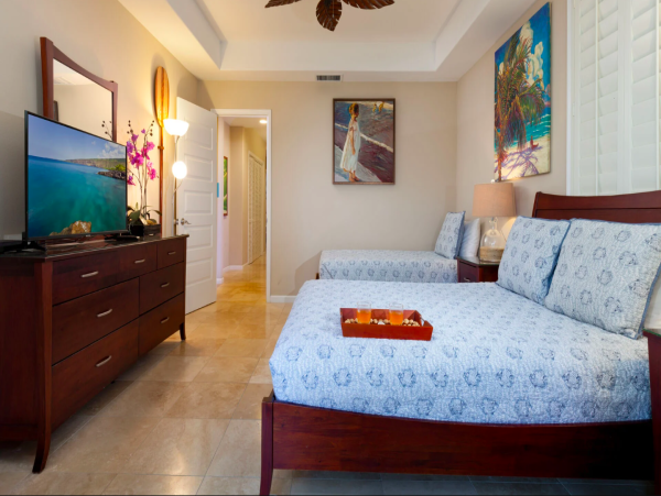 Luxury Hawaiian Retreat: Spacious, Upscale Home on Big Island