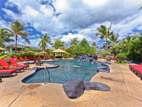 Stunning Two Story Vacation Rental in Kapolei