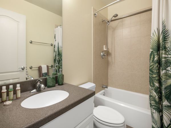 Stunning Two Story Vacation Rental in Kapolei