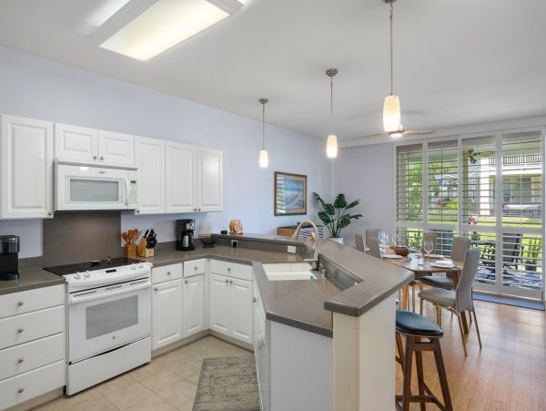 Stunning Two Story Vacation Rental in Kapolei