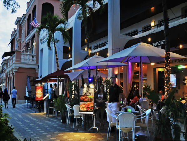 Walk to Beach One Bedroom Luxury Vacation Rental in Naples - additional view, photo 2
