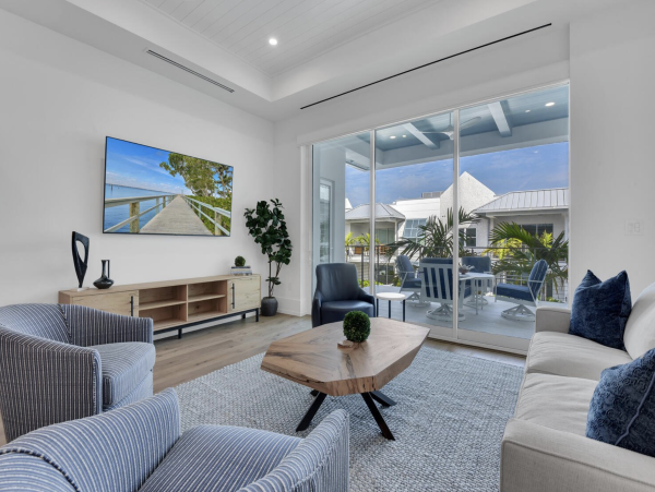 Downtown Naples Vacation Rental | Luxury Condo with Pool & Resort Amenities