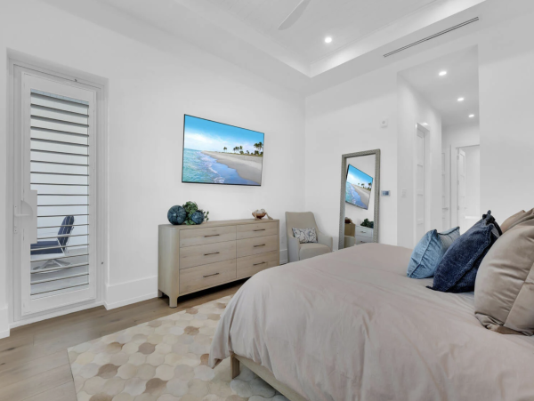 Downtown Naples Vacation Rental | Luxury Condo with Pool & Resort Amenities