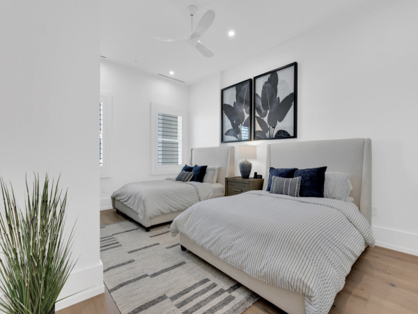 Downtown Naples Vacation Rental | Luxury Condo with Pool & Resort Amenities