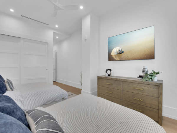 Downtown Naples Vacation Rental | Luxury Condo with Pool & Resort Amenities