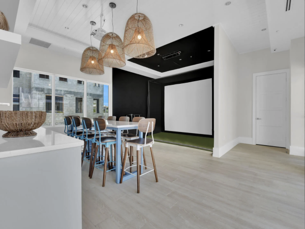 Downtown Naples Vacation Rental | Luxury Condo with Pool & Resort Amenities