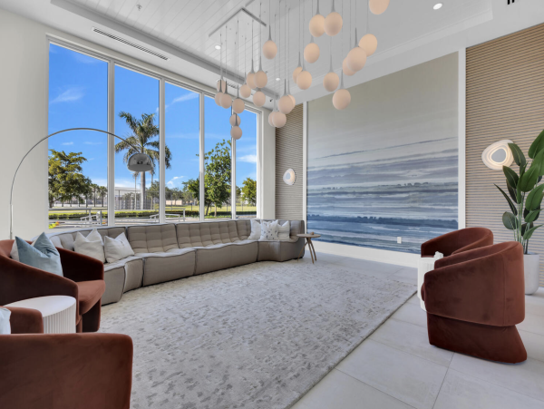 Downtown Naples Vacation Rental | Luxury Condo with Pool & Resort Amenities