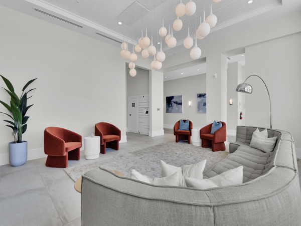 Downtown Naples Vacation Rental | Luxury Condo with Pool & Resort Amenities