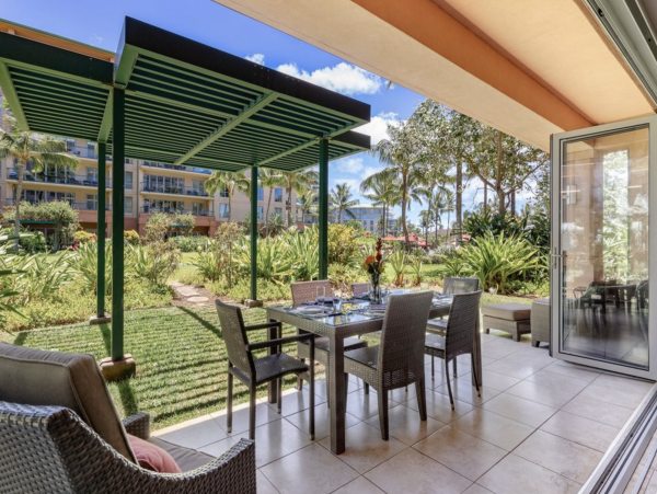 Eight Bedroom Beachfront Maui Vacation Rental