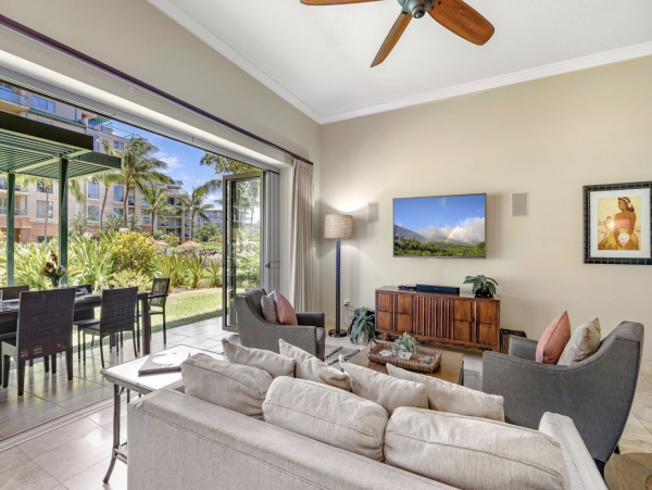 Eight Bedroom Beachfront Maui Vacation Rental