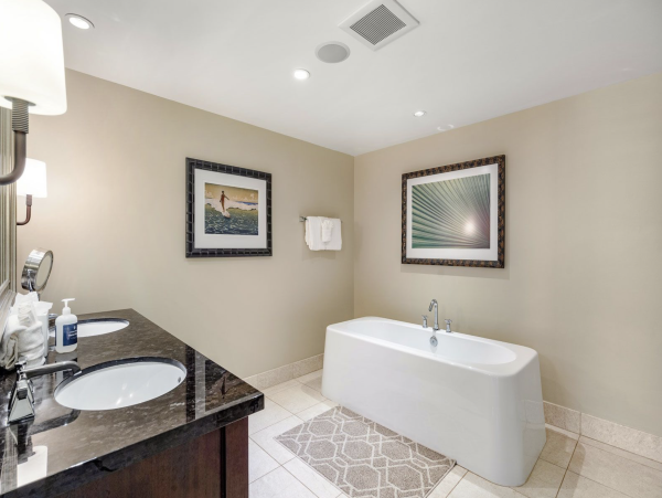 Eight Bedroom Beachfront Maui Vacation Rental