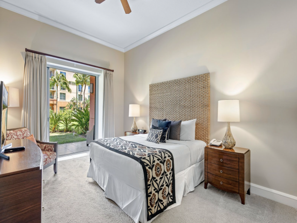 Eight Bedroom Beachfront Maui Vacation Rental