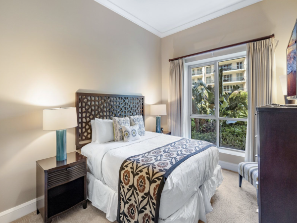 Eight Bedroom Beachfront Maui Vacation Rental