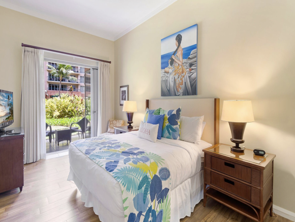 Eight Bedroom Beachfront Maui Vacation Rental