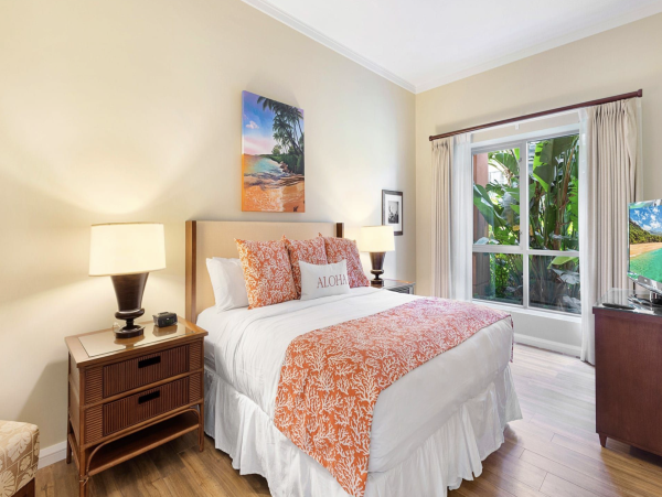 Eight Bedroom Beachfront Maui Vacation Rental