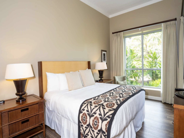 Eight Bedroom Beachfront Maui Vacation Rental