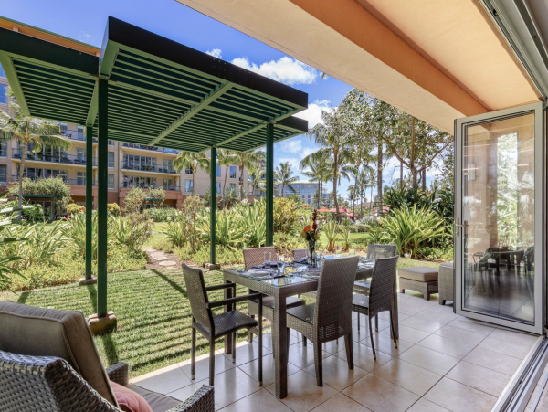 Eight Bedroom Beachfront Maui Vacation Rental