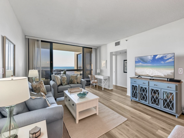 Bayside Beauty Longboat Key Beach Club Access Walk to St. Regis Beach Club
