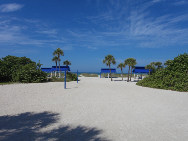 Bayside Beauty Longboat Key Beach Club Access Walk to St. Regis Beach Club