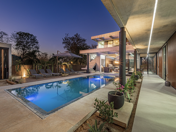 Luxury Villa with 6-Bedrooms & a Pool in Tamarindo Beach