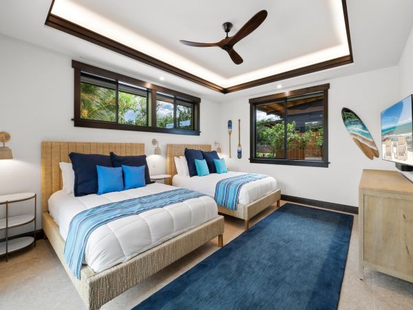 Stunning Beachfront 4-Bedroom Retreat in the Big Island