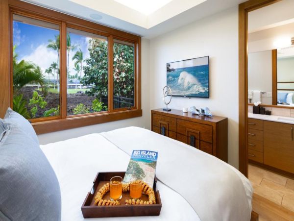 Kohala Coast Luxury 4-Bedroom Retreat with Ocean Views