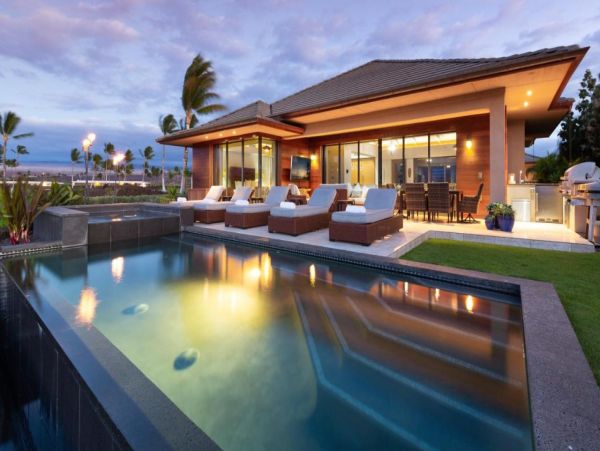 Kohala Coast Luxury 4-Bedroom Retreat with Ocean Views