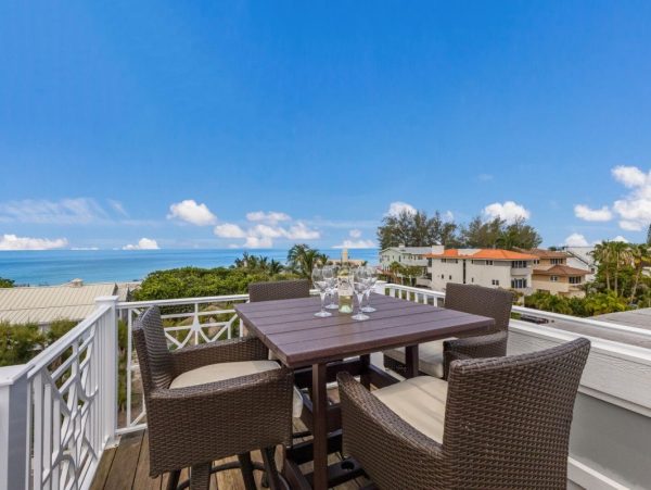 Holmes Beach Vacation Home With Private Pool And Spa