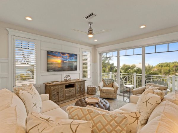 Holmes Beach Vacation Home With Private Pool And Spa