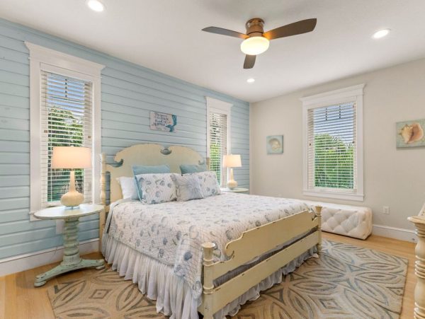 Holmes Beach Vacation Home With Private Pool And Spa