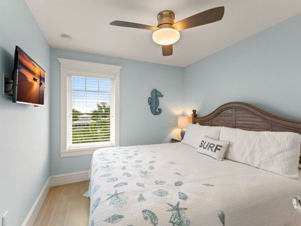 Holmes Beach Vacation Home With Private Pool And Spa