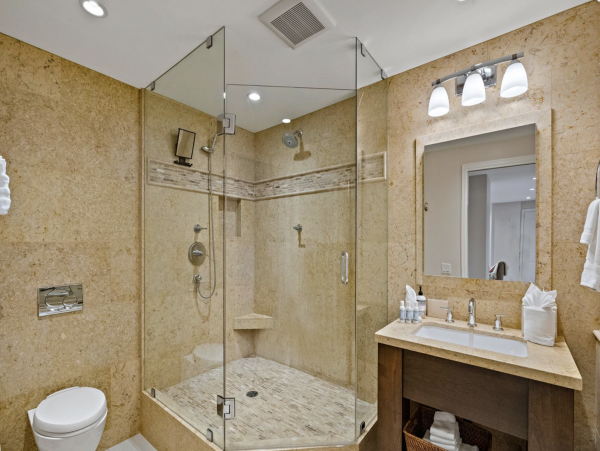 Exceptional Beachfront 6 Bedroom Kaanapali Vacation Rental